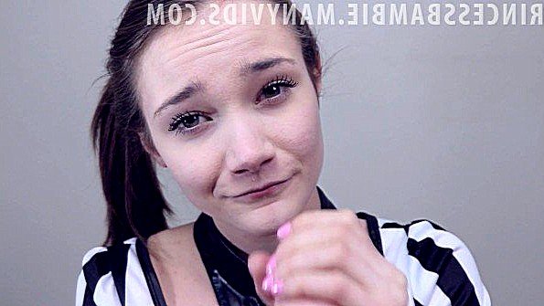 Молодые: мелкий трахает бабу
