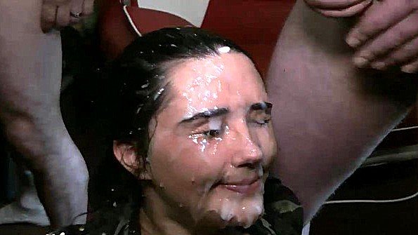 Вечеринки: сын трахает больную маму