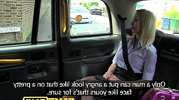 трахает девушку в теле