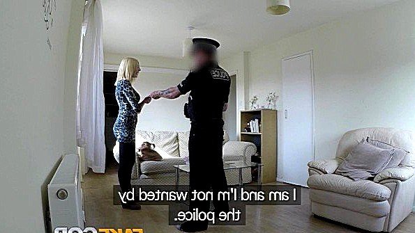 двое ебут в бане